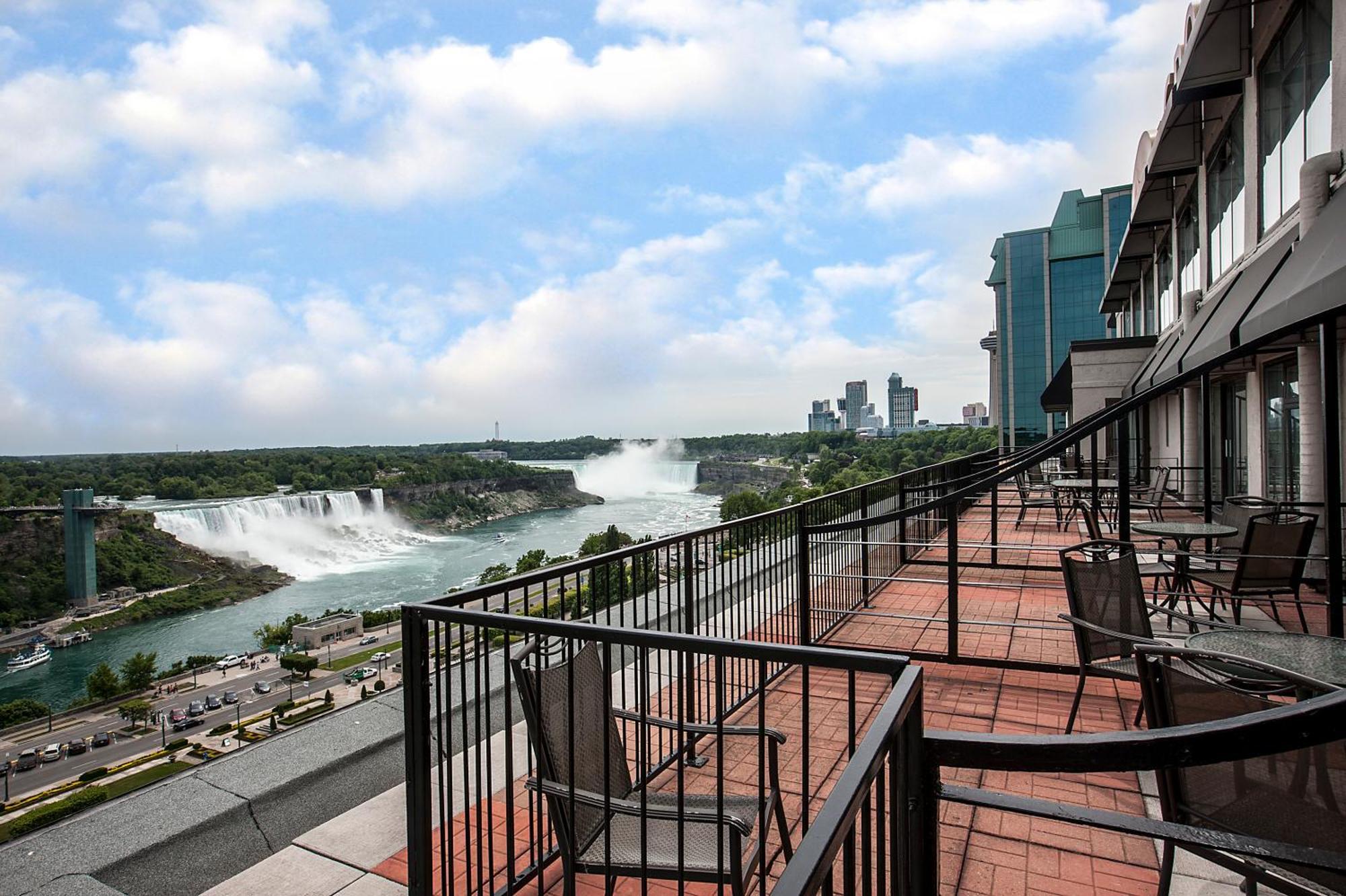 The Brock Niagara Falls Fallsview, Tapestry By Hilton Dış mekan fotoğraf
